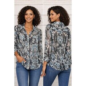 Two by Vince Camuto Animal Print Blouse XS Teal Green Print Button Front